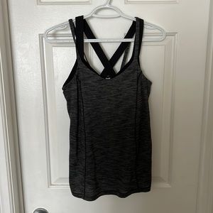 Lululemon tank with built in bra size 8